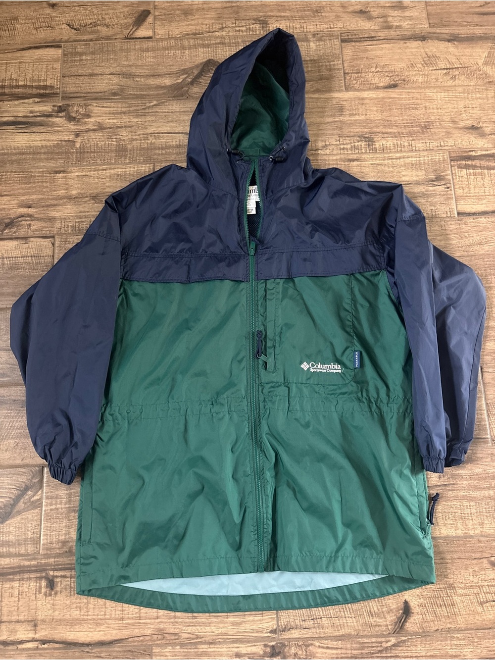 Columbia Packable Hooded Rain Jacket Women’s Large